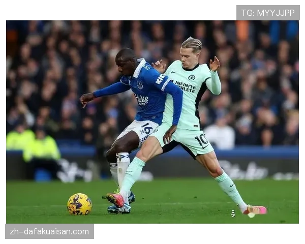 埃弗顿控球率36%主场完胜 戴奇防反体系效率至上